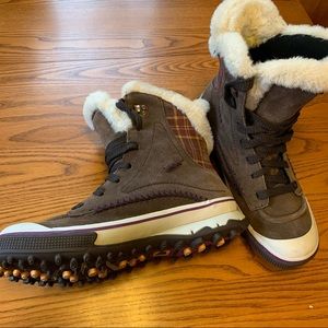 Merrell Pixie Lace Snow Boots (Size 10) 🥾